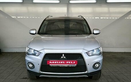 Mitsubishi Outlander III рестайлинг 3, 2010 год, 1 050 000 рублей, 2 фотография