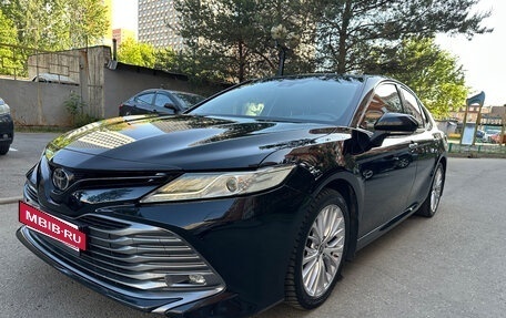 Toyota Camry, 2020 год, 3 330 000 рублей, 3 фотография