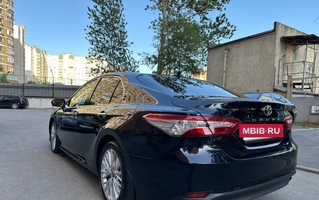Toyota Camry, 2020 год, 3 330 000 рублей, 7 фотография