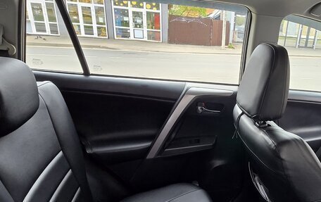 Toyota RAV4, 2019 год, 2 600 000 рублей, 6 фотография