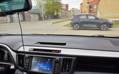 Toyota RAV4, 2019 год, 2 600 000 рублей, 7 фотография