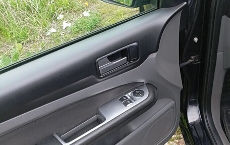 Ford Focus II рестайлинг, 2010 год, 700 000 рублей, 16 фотография