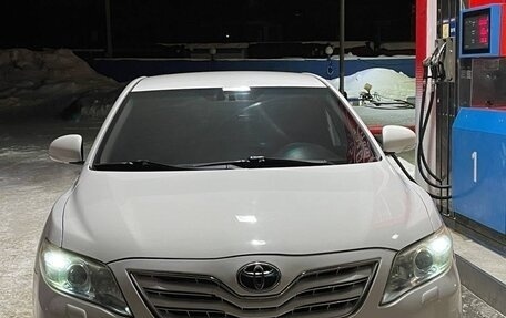Toyota Camry, 2011 год, 1 500 000 рублей, 3 фотография