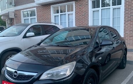 Opel Astra J, 2012 год, 650 000 рублей, 2 фотография