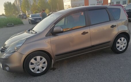 Nissan Note II рестайлинг, 2011 год, 550 000 рублей, 2 фотография