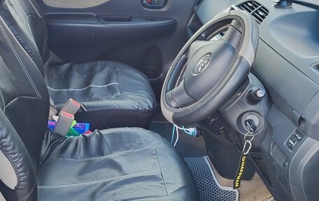 Toyota Ractis I, 2007 год, 400 000 рублей, 8 фотография