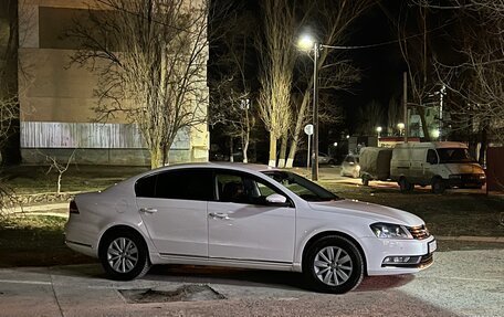 Volkswagen Passat B7, 2011 год, 1 370 000 рублей, 2 фотография