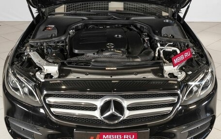 Mercedes-Benz E-Класс, 2020 год, 3 990 000 рублей, 9 фотография