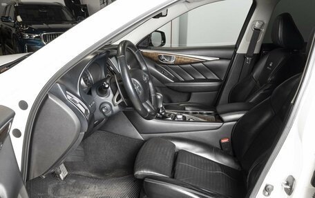 Infiniti Q50 I рестайлинг, 2014 год, 1 840 000 рублей, 11 фотография