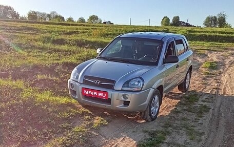 Hyundai Tucson III, 2008 год, 805 000 рублей, 1 фотография