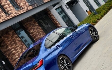 BMW 3 серия, 2021 год, 3 990 000 рублей, 2 фотография
