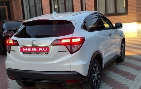 Honda Vezel, 2015 год, 1 430 000 рублей, 5 фотография