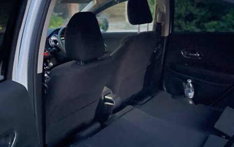 Honda Vezel, 2015 год, 1 430 000 рублей, 13 фотография