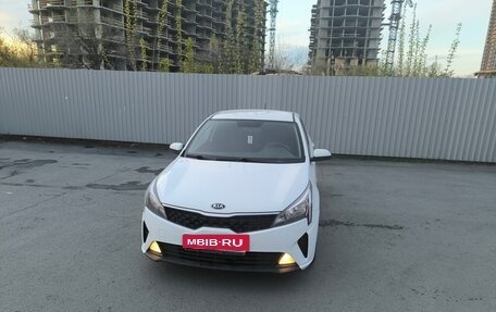 KIA Rio IV, 2020 год, 1 410 000 рублей, 2 фотография