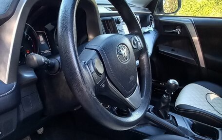 Toyota RAV4, 2019 год, 2 850 000 рублей, 12 фотография