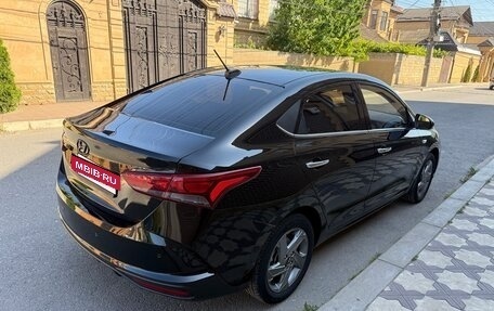 Hyundai Solaris II рестайлинг, 2020 год, 1 800 000 рублей, 4 фотография