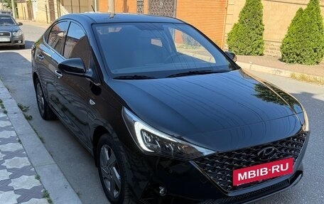 Hyundai Solaris II рестайлинг, 2020 год, 1 800 000 рублей, 3 фотография