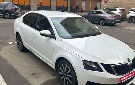 Skoda Octavia, 2017 год, 850 000 рублей, 3 фотография