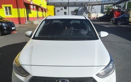 Hyundai Solaris II рестайлинг, 2019 год, 1 450 000 рублей, 2 фотография