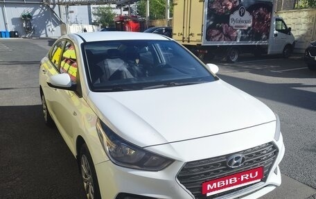 Hyundai Solaris II рестайлинг, 2019 год, 1 450 000 рублей, 3 фотография