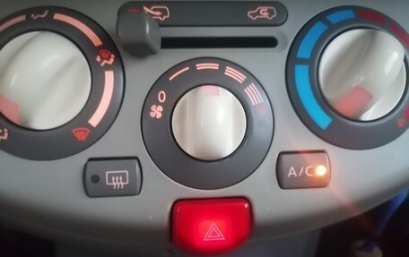 Nissan Micra III, 2004 год, 365 000 рублей, 8 фотография