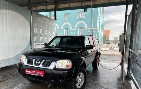 Nissan NP300, 2008 год, 900 000 рублей, 5 фотография