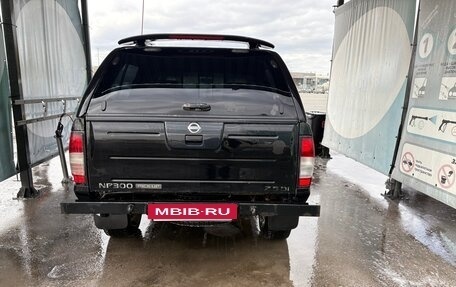 Nissan NP300, 2008 год, 900 000 рублей, 9 фотография