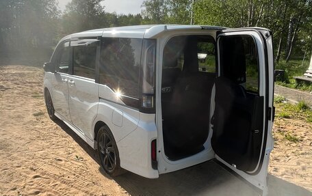 Honda Stepwgn IV, 2019 год, 3 170 000 рублей, 13 фотография