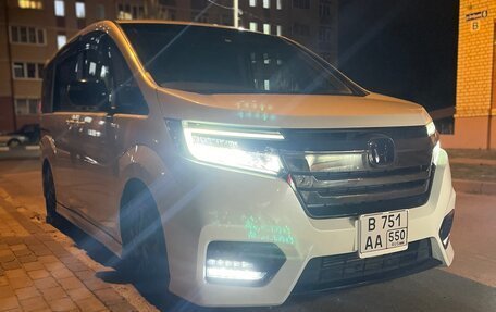 Honda Stepwgn IV, 2019 год, 3 170 000 рублей, 33 фотография