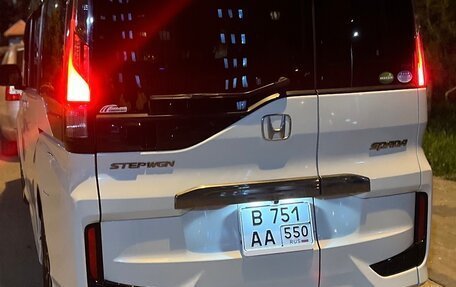 Honda Stepwgn IV, 2019 год, 3 170 000 рублей, 37 фотография
