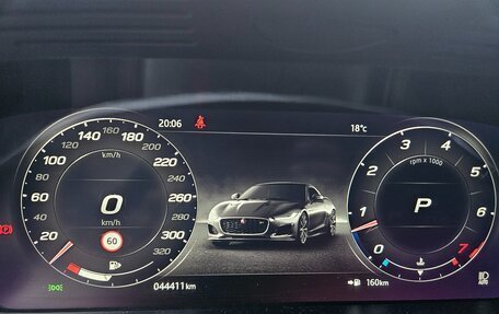 Jaguar F-Type I рестайлинг 2, 2021 год, 6 000 000 рублей, 28 фотография