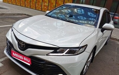 Toyota Camry, 2021 год, 2 390 000 рублей, 1 фотография