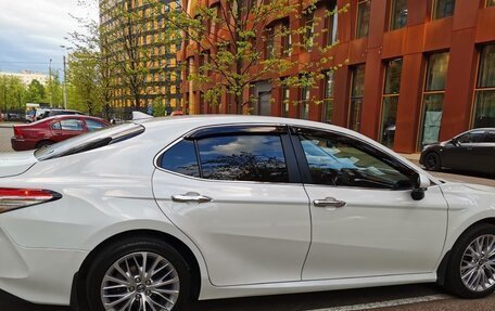 Toyota Camry, 2021 год, 2 390 000 рублей, 11 фотография
