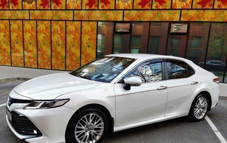 Toyota Camry, 2021 год, 2 390 000 рублей, 5 фотография