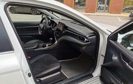 Toyota Camry, 2021 год, 2 390 000 рублей, 21 фотография