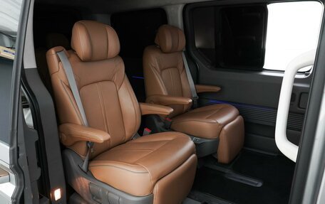 Hyundai Staria, 2022 год, 5 790 000 рублей, 7 фотография