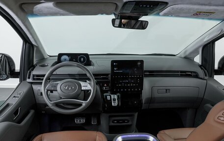 Hyundai Staria, 2022 год, 5 790 000 рублей, 6 фотография