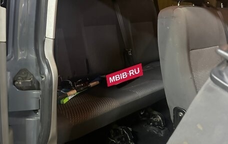 Volkswagen Caravelle T5, 2012 год, 1 500 000 рублей, 13 фотография