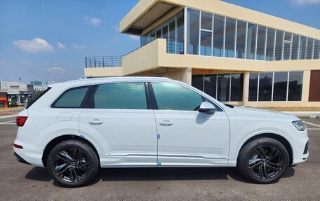 Audi Q7, 2022 год, 6 000 000 рублей, 5 фотография