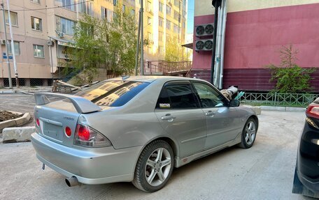 Toyota Altezza, 1999 год, 630 000 рублей, 3 фотография