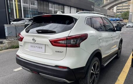 Nissan Qashqai, 2022 год, 2 000 000 рублей, 4 фотография