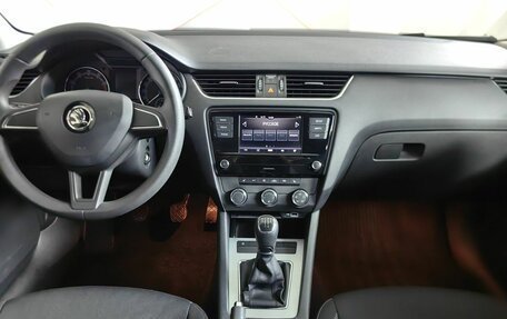 Skoda Octavia, 2019 год, 1 445 000 рублей, 15 фотография