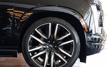 Cadillac Escalade V, 2025 год, 22 990 000 рублей, 10 фотография