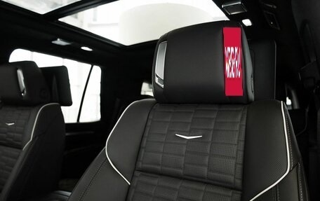 Cadillac Escalade V, 2025 год, 22 990 000 рублей, 12 фотография