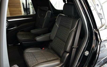 Cadillac Escalade V, 2025 год, 22 990 000 рублей, 26 фотография