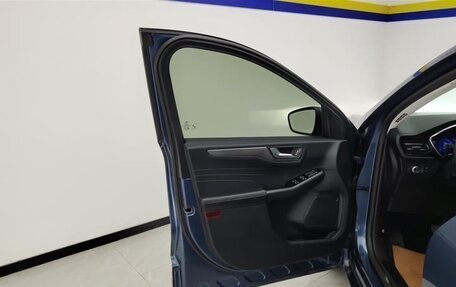 Ford Escape, 2020 год, 2 000 000 рублей, 16 фотография