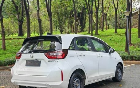 Honda Fit, 2021 год, 1 290 000 рублей, 5 фотография