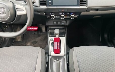 Honda Fit, 2021 год, 1 290 000 рублей, 9 фотография