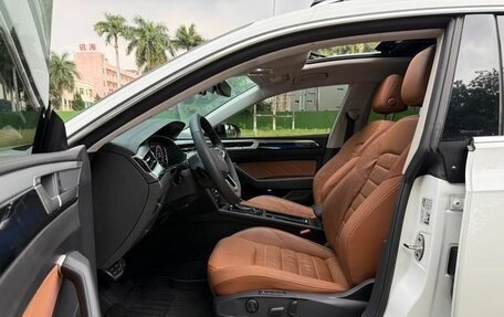 Volkswagen Passat CC, 2022 год, 2 810 000 рублей, 11 фотография
