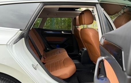 Volkswagen Passat CC, 2022 год, 2 810 000 рублей, 16 фотография